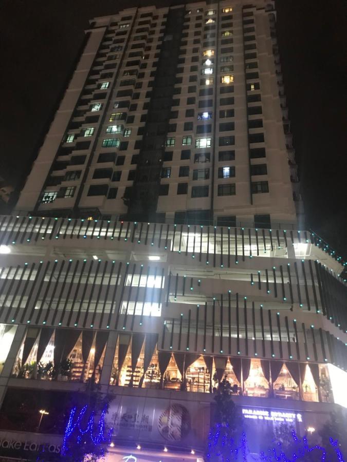 Apartment Pearl Suria Kl *